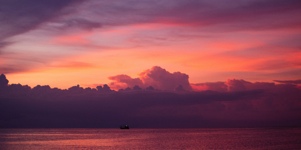 Red-Morning-Sky_980x490