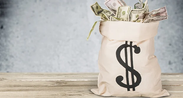 iS_65178453_sackofcash_620x335 (1)